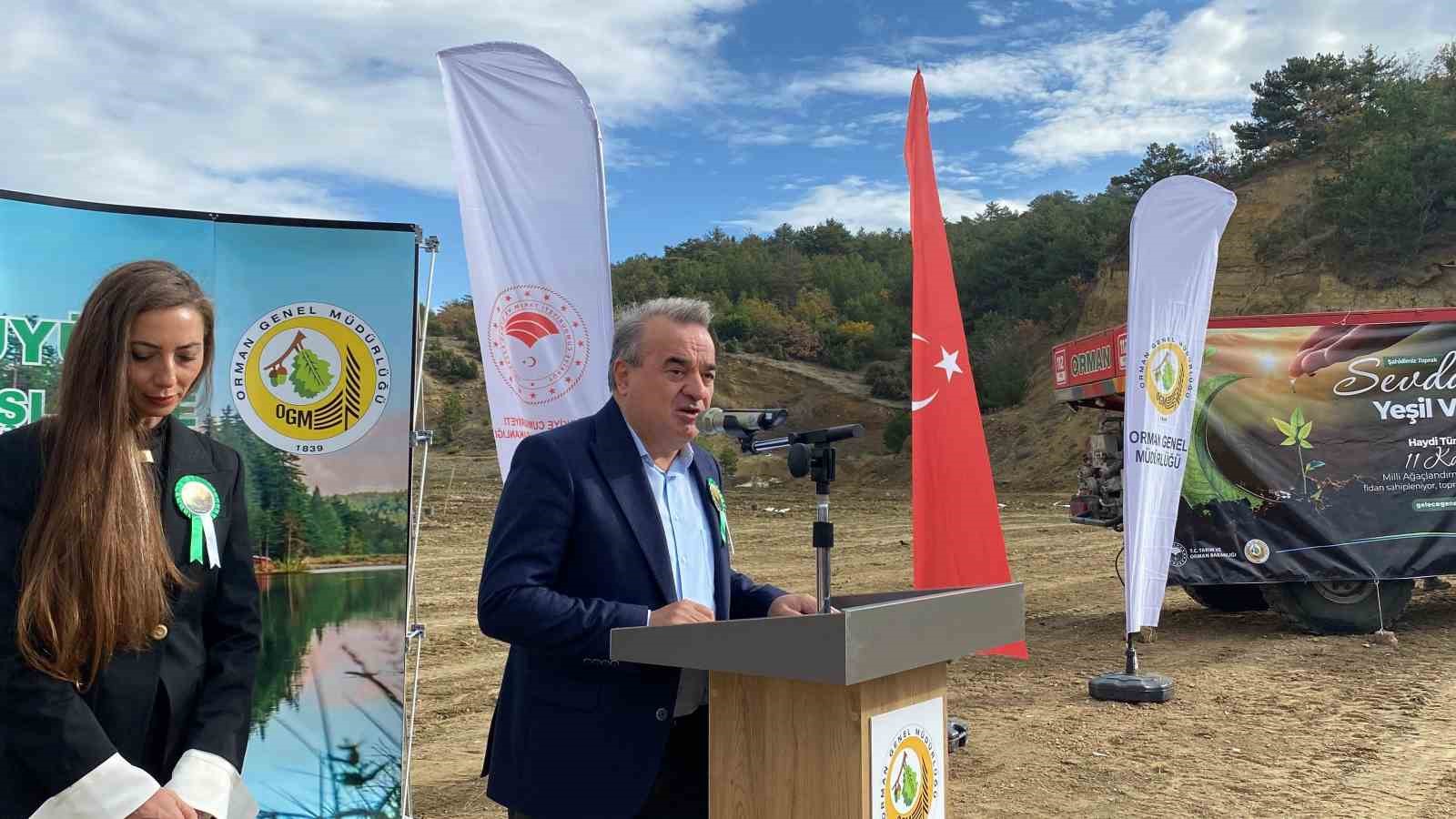 Boz&uuml;y&uuml;k&rsquo;te yeşil vatanın yeni fertleri toprakla buluştu
