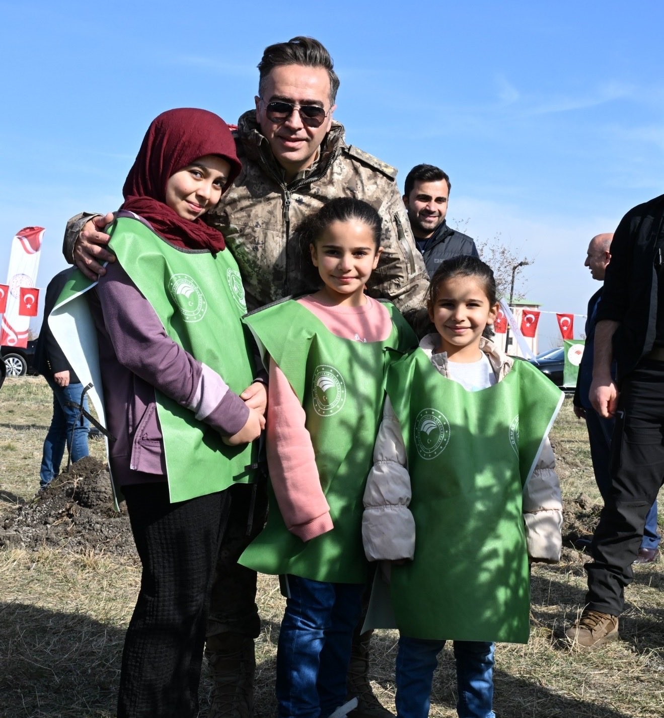 Ağrı’da binlerce fidan toprakla buluştu