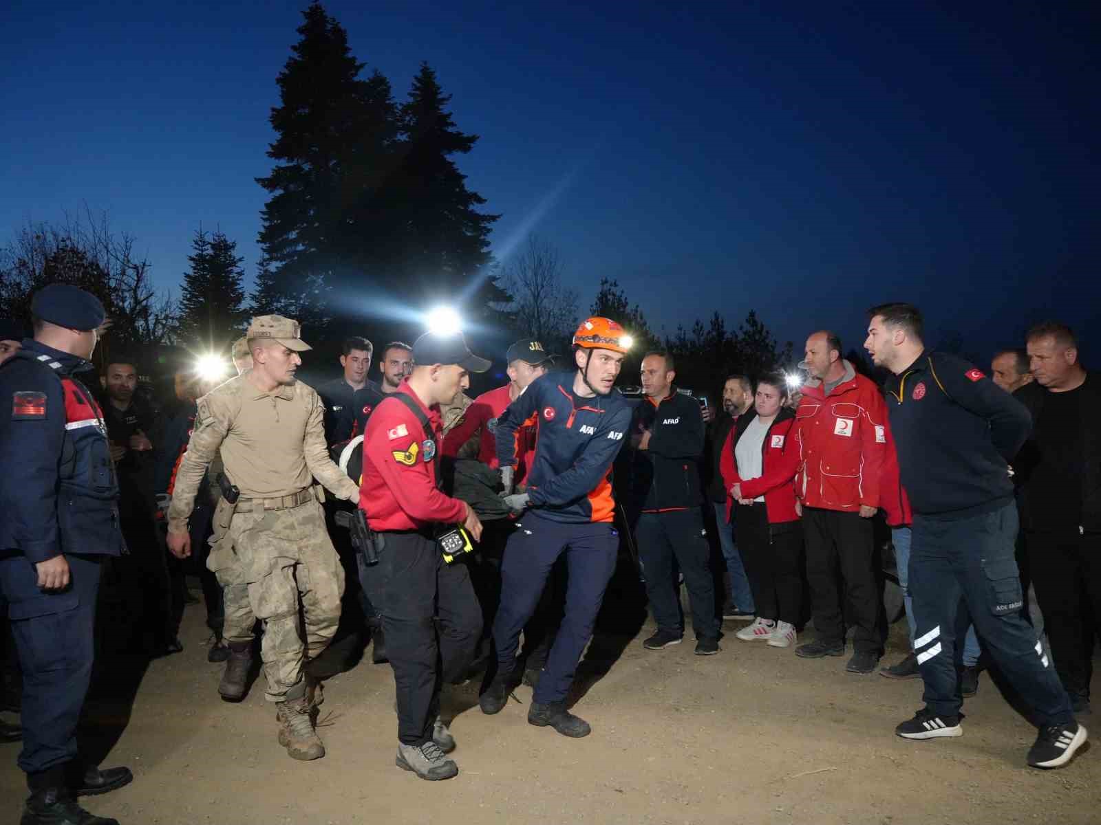 Anne ve oğlunun cenazeleri, Adli Tıp Kurumu’na gönderildi