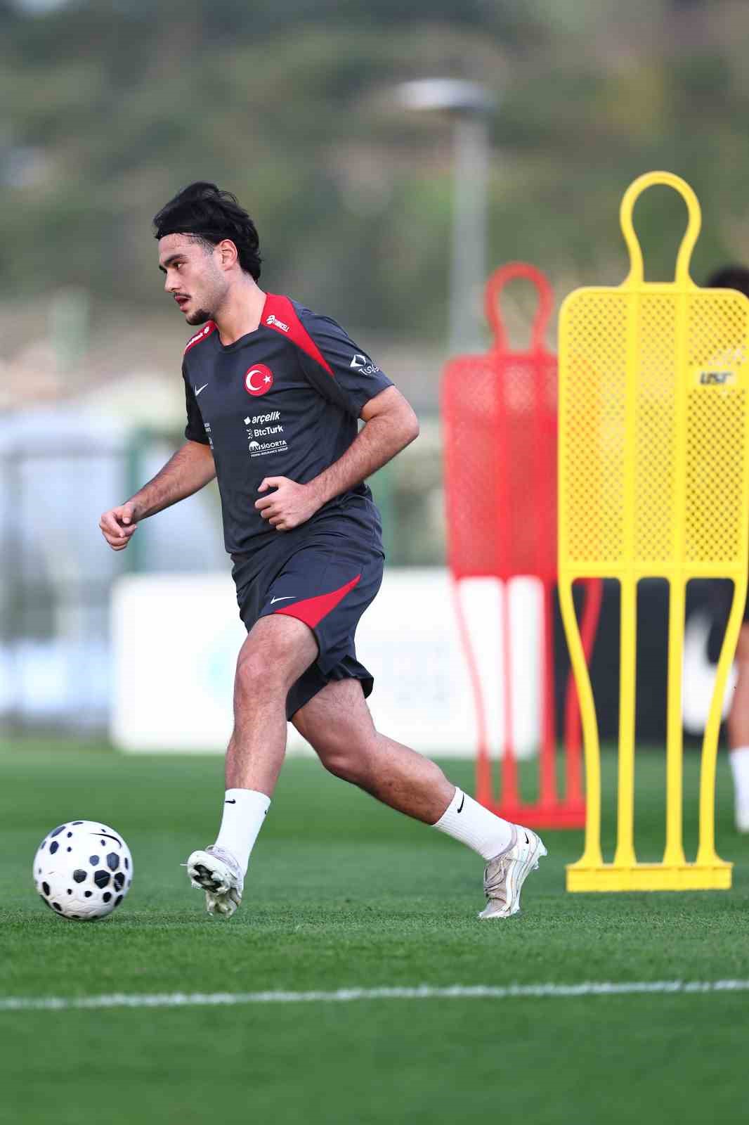 Milliler, Bulgaristan maçı hazırlıklarını sürdürdü
