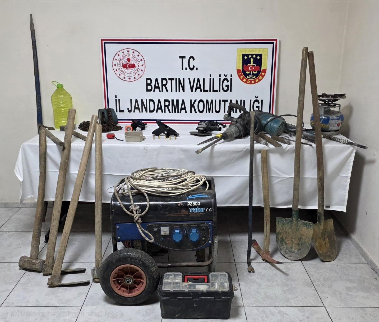 Define avcılarına suçüstü: 2 gözaltı