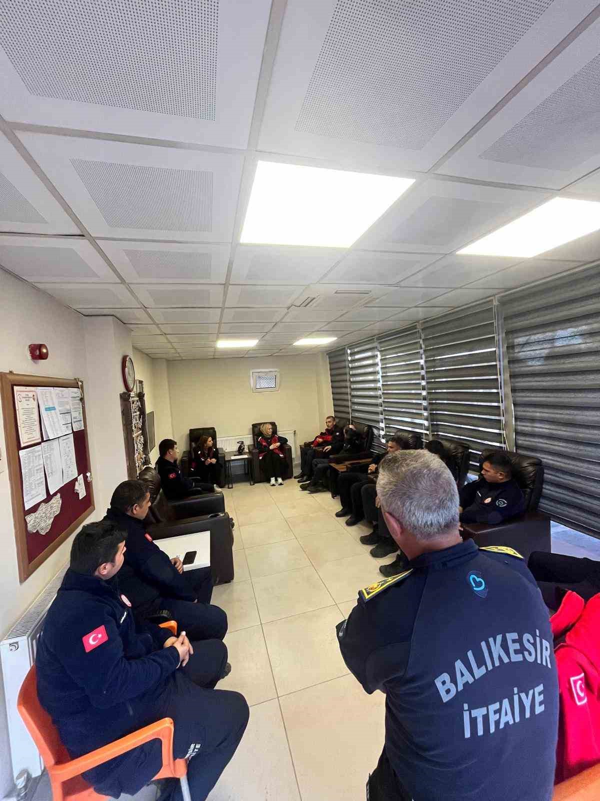 Balıkesir Büyükşehir Belediyesi’nden itfaiyecilere psikolojik destek
