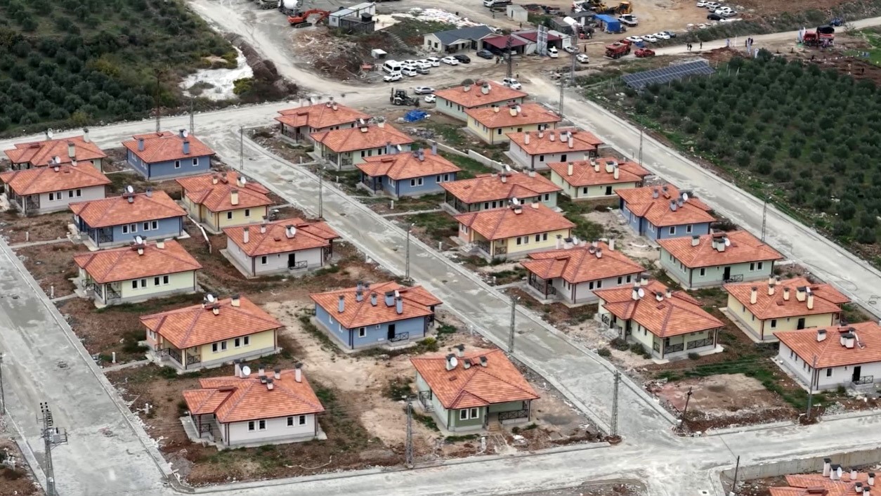 Osmaniye’de 138 deprem köy konutu bir ay içinde teslim edilecek