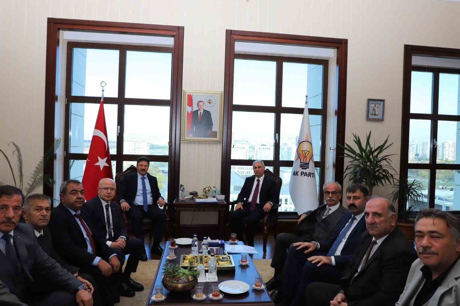 TŞOF Genel Başkanı Yiğiner, AK Parti Genel Başkan Vekili Ala’ya ulaşım esnafının sorunlarını iletti