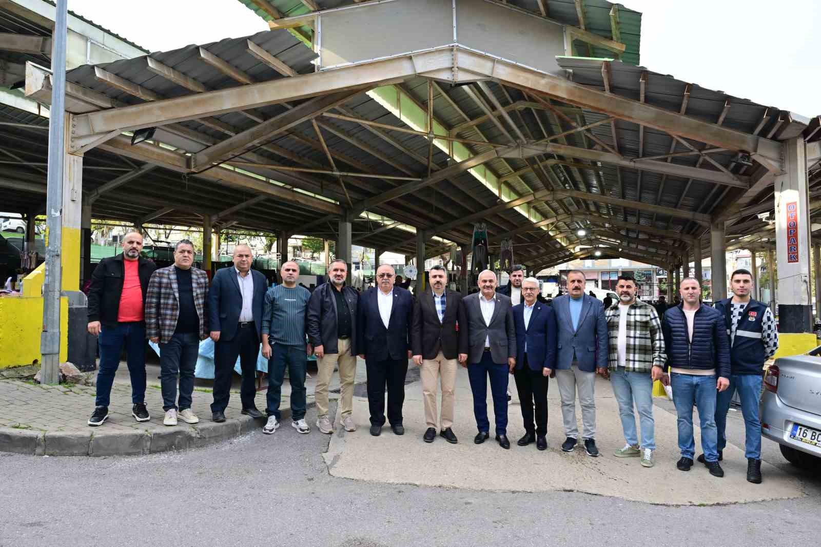 Başkan Yılmaz pazar esnafı ile buluştu