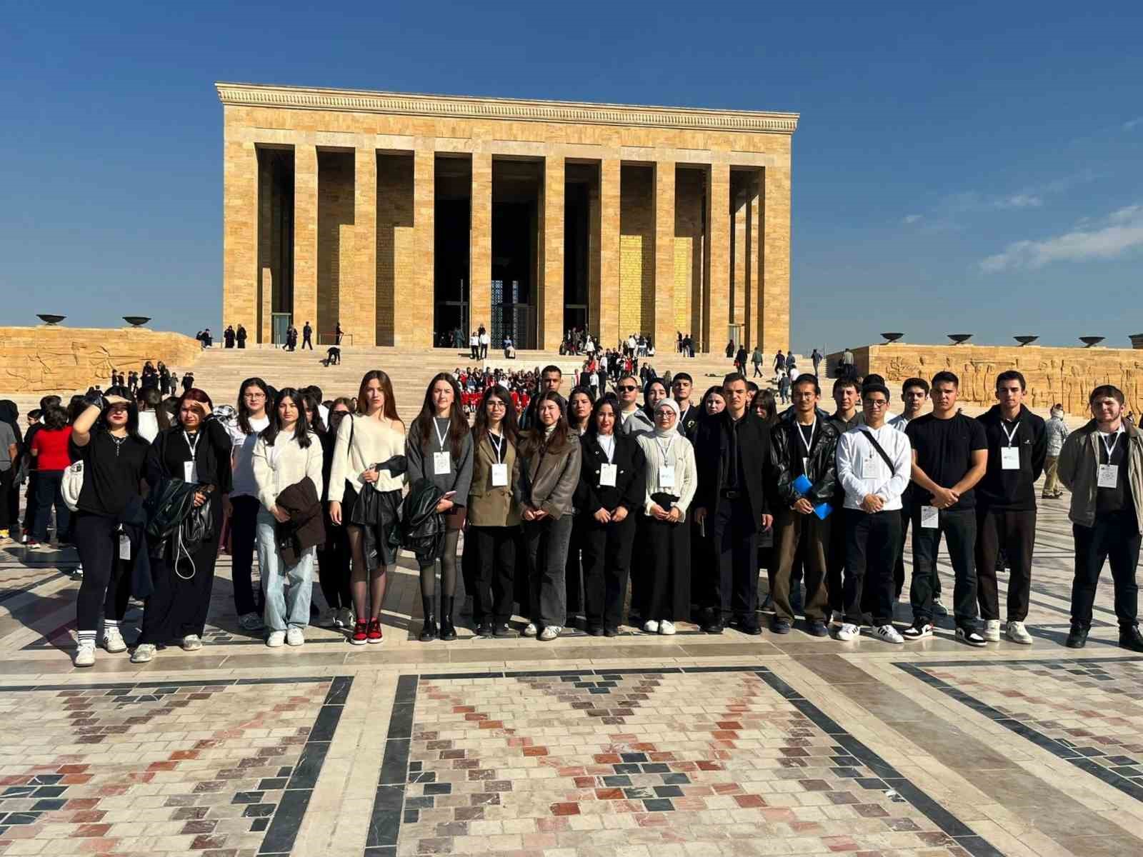 &Ouml;ğrenciler, g&uuml;ncel denizcilik uygulamalarını &ouml;ğrendiler
