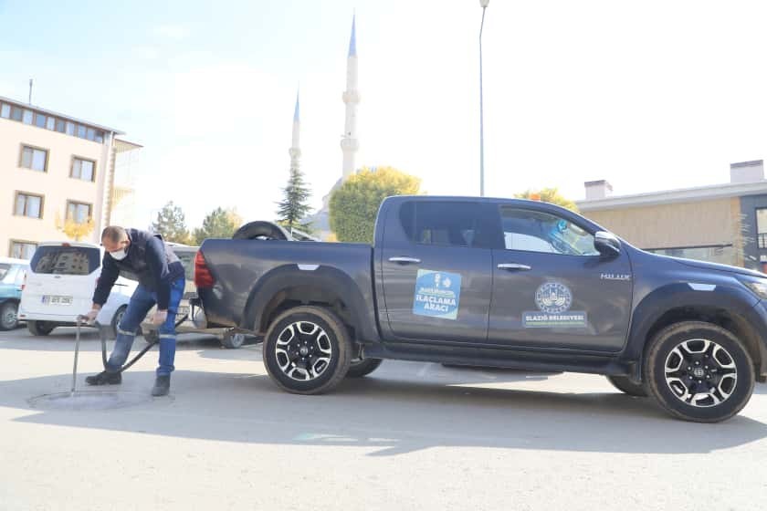 Elazığ’da ilaçlama çalışmaları sürüyor