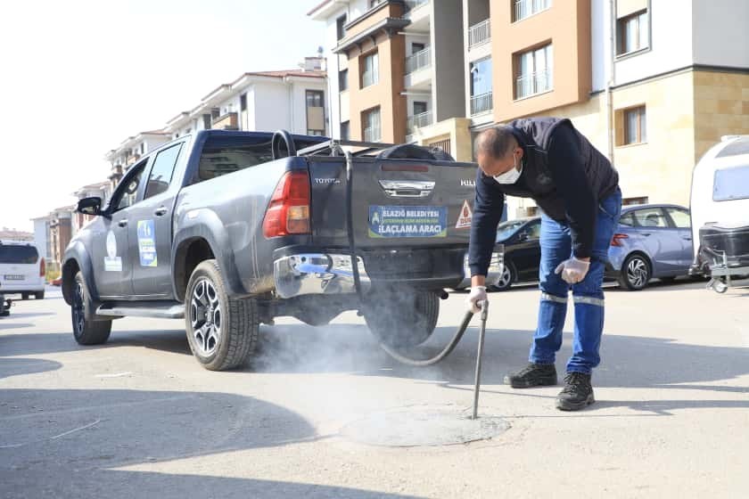 Elazığ&rsquo;da ila&ccedil;lama &ccedil;alışmaları s&uuml;r&uuml;yor
