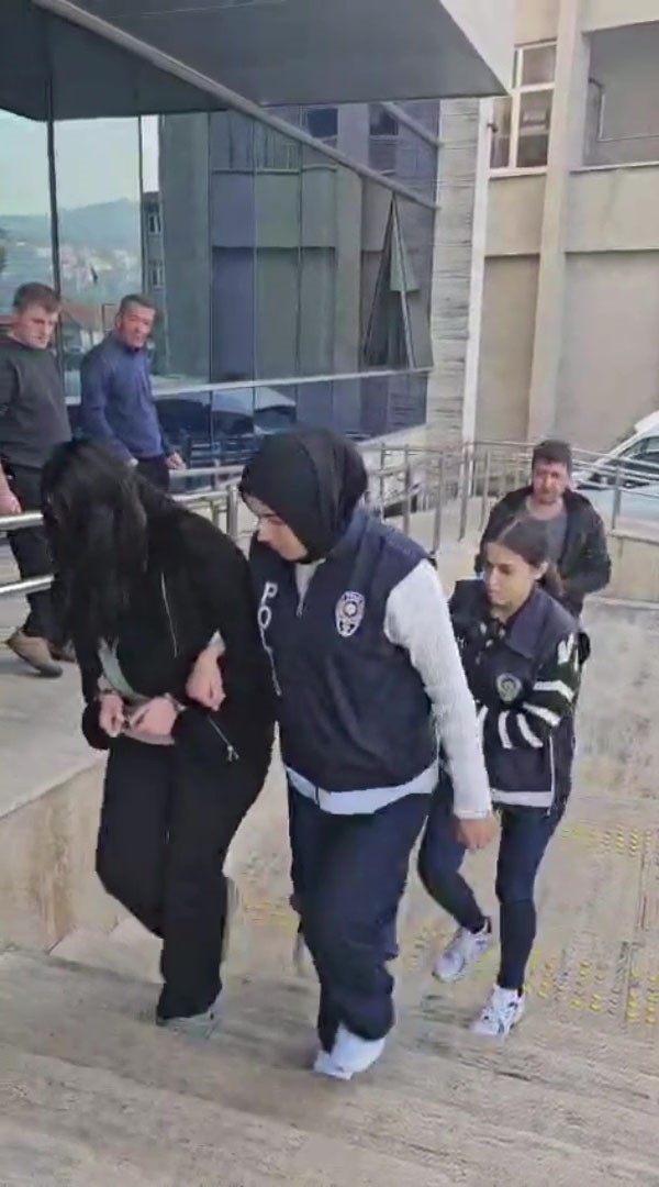 Zonguldak’ta ’aşk tuzağı’ ile 1 milyonluk vurgun: 3 tutuklama