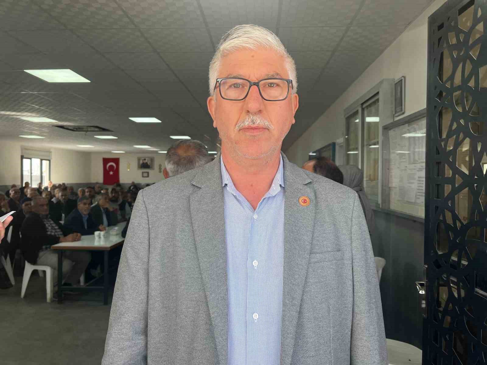 Bornova Nald&ouml;ken Mahallesi &ccedil;&ouml;p tesisine karşı
