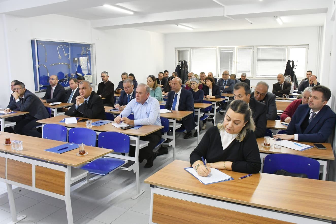 Mesleki eğitimde yeni adımlar i&ccedil;in bir araya gelindi
