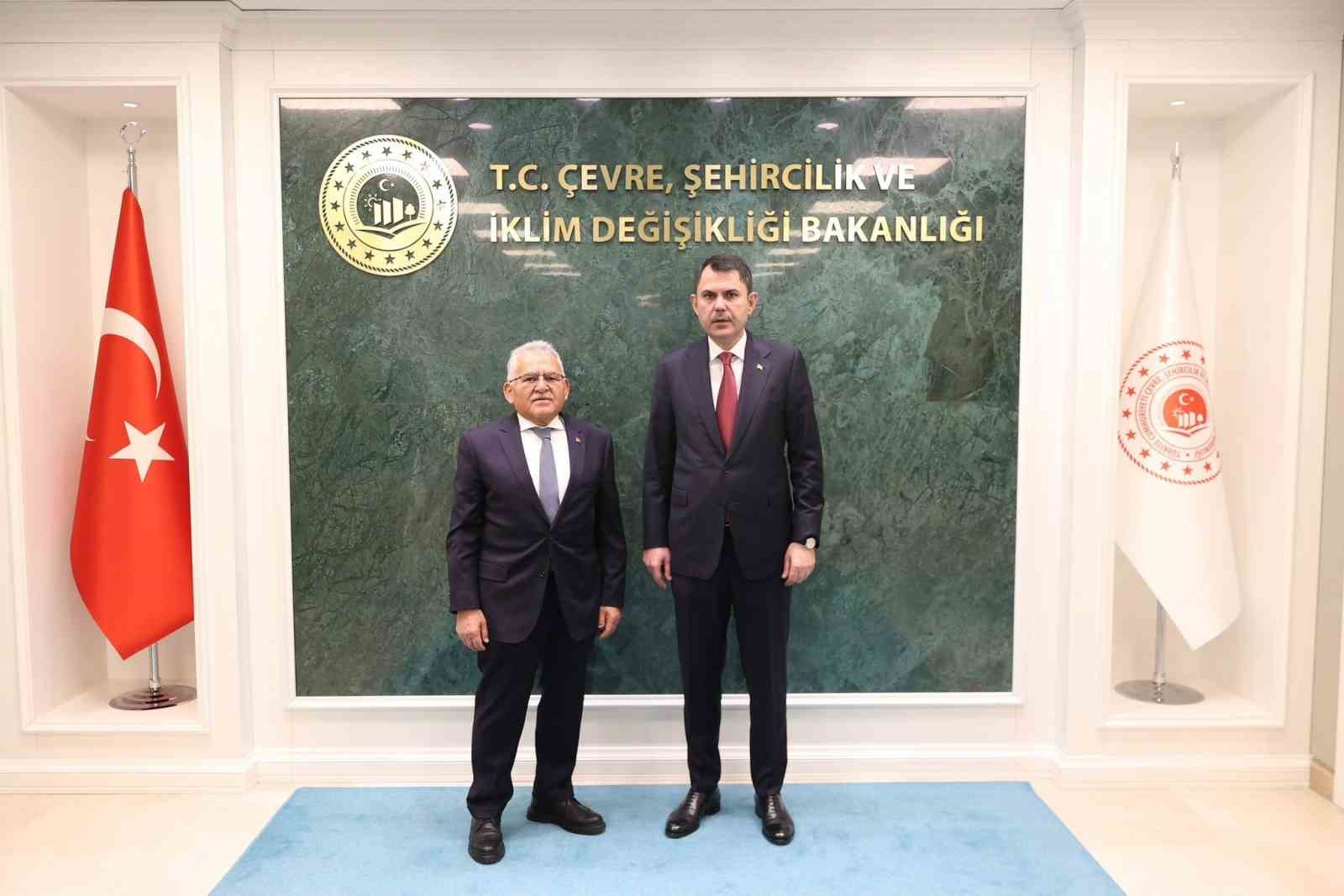 Başkan Büyükkılıç’tan Bakan Kurum’a ziyaret