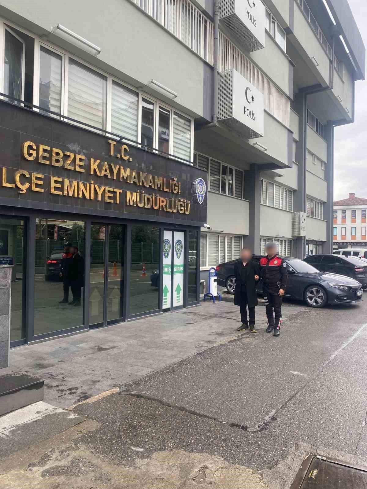 Gebze’de haklarında hapis cezası bulunan 2 hükümlü yakalandı