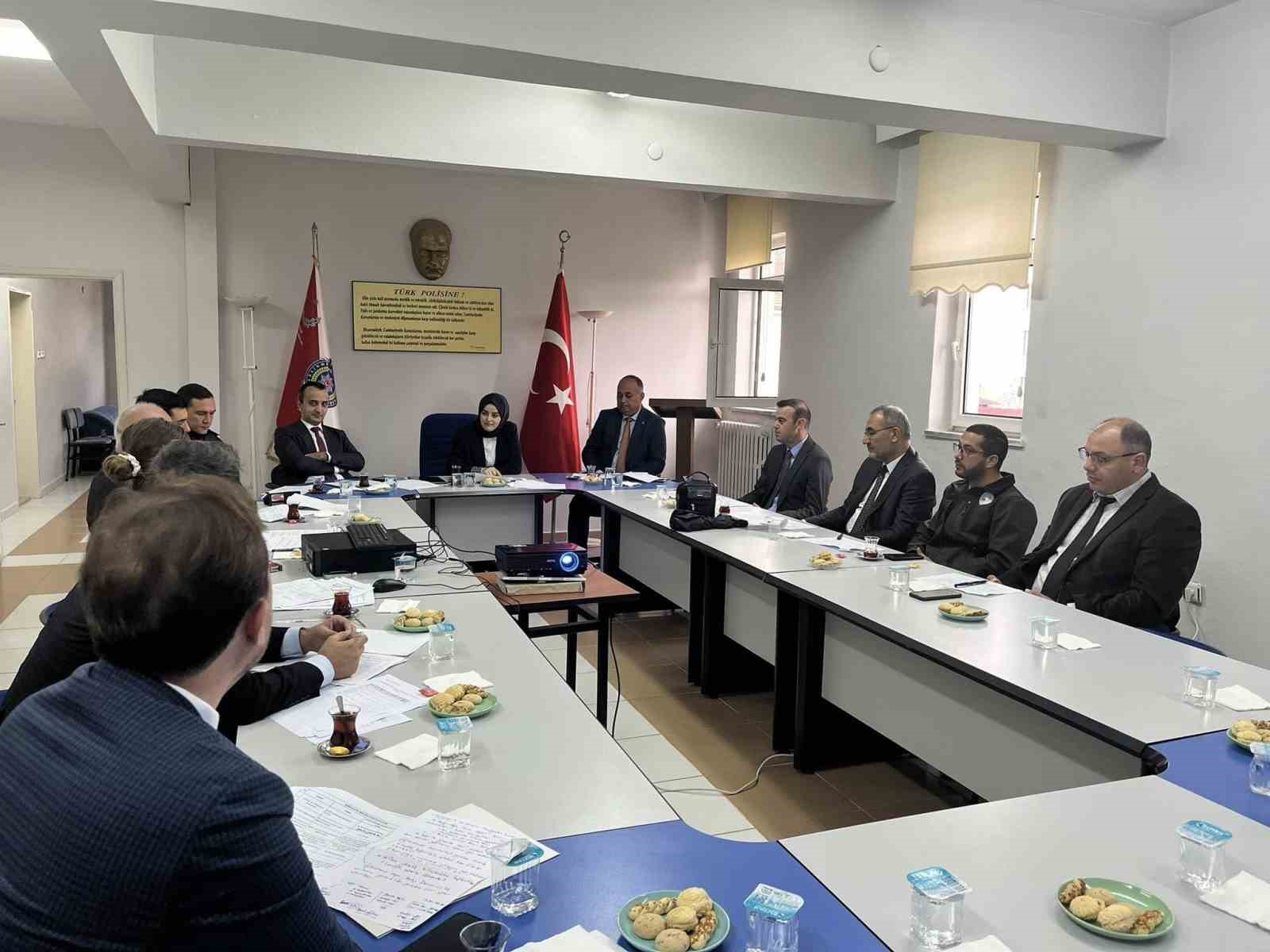 Gölpazarı’nda Bağımlılıkla Mücadele Toplantısı