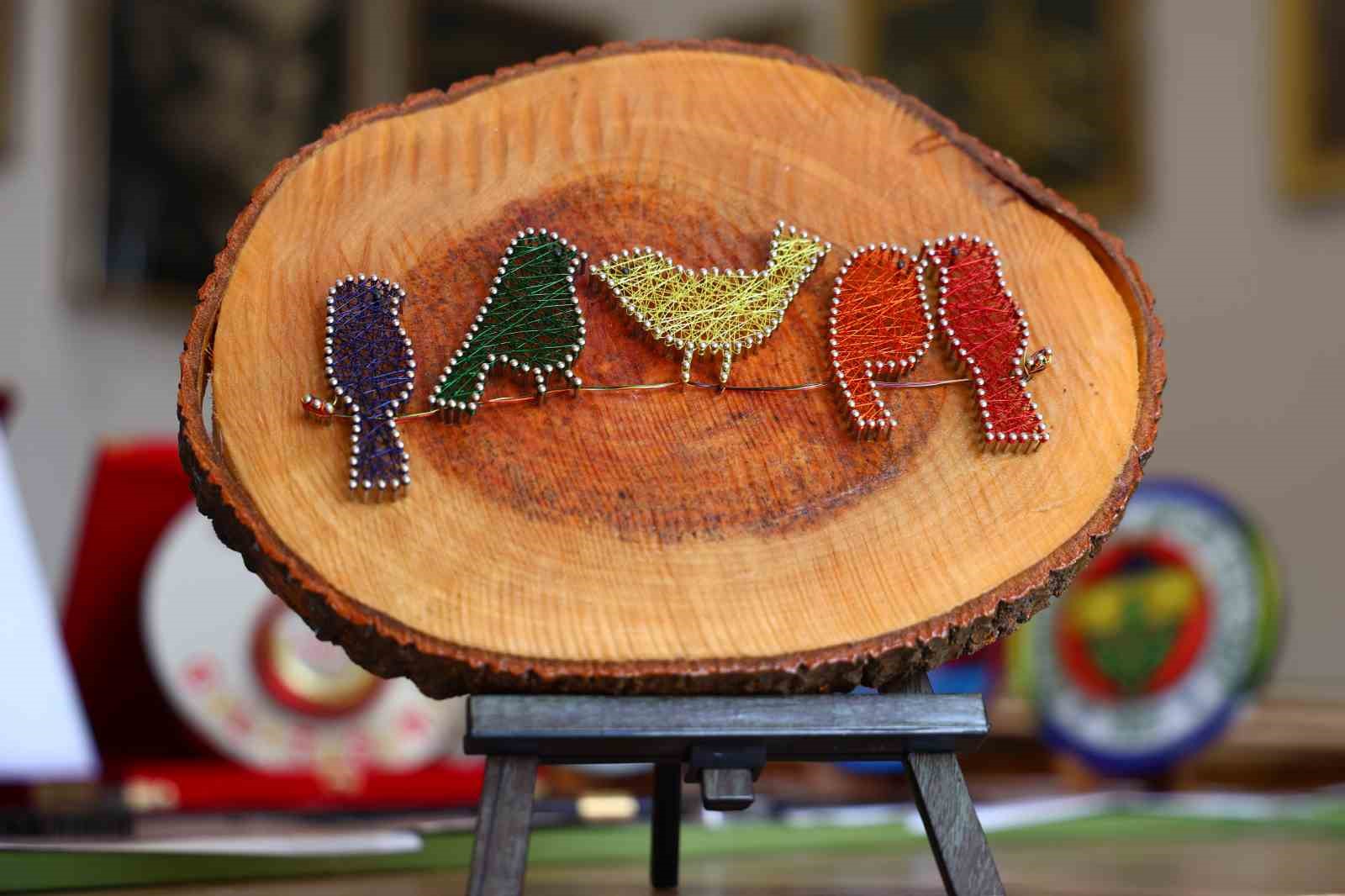 Hobisini sanata d&ouml;n&uuml;şt&uuml;rd&uuml;, 500&rsquo;&uuml; aşkın eseriyle T&uuml;rkiye&rsquo;nin sayılı filografi ustalarından biri oldu
