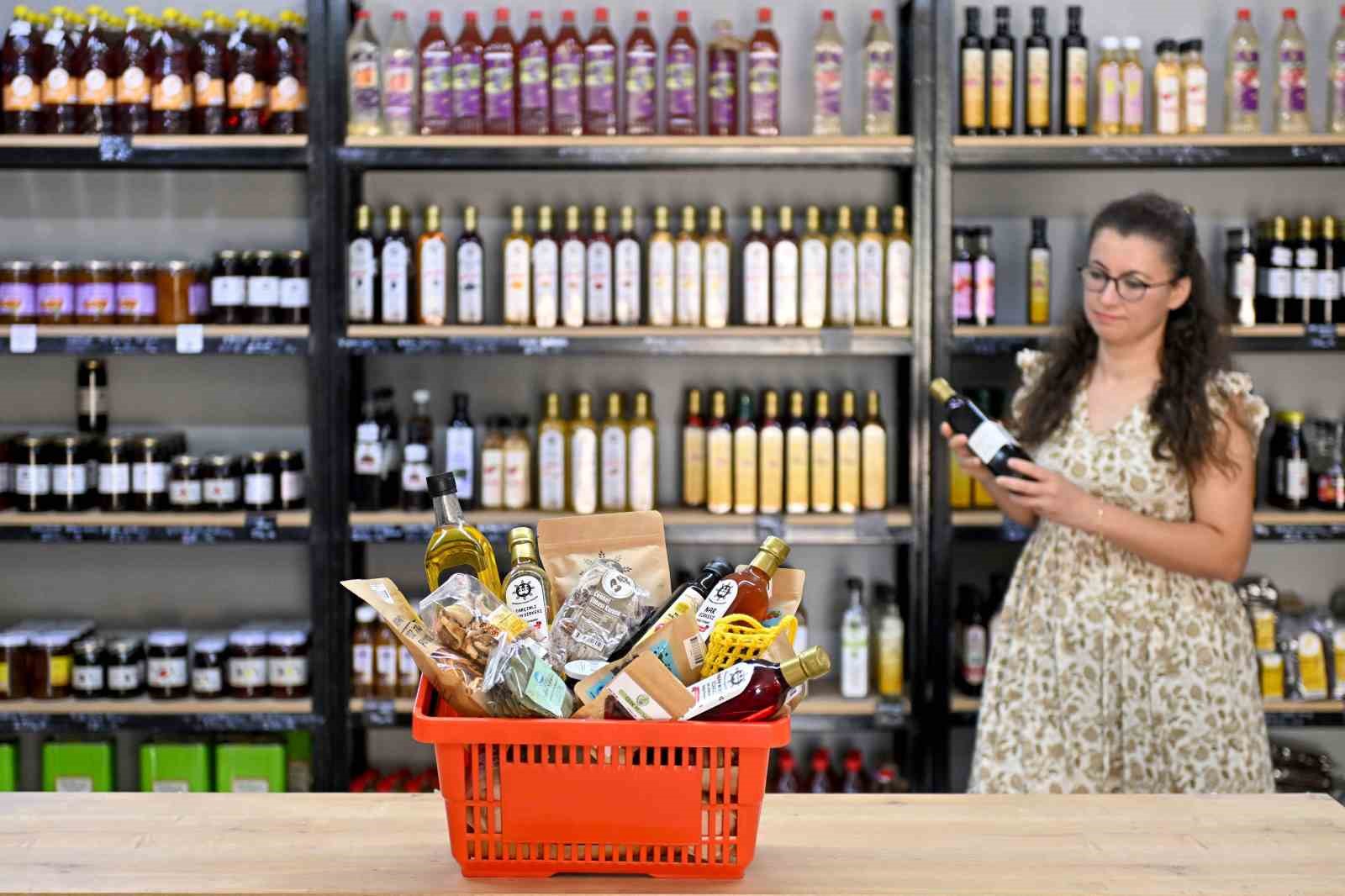 Muratpaşa&rsquo;da kadın dayanışması b&uuml;y&uuml;yor
