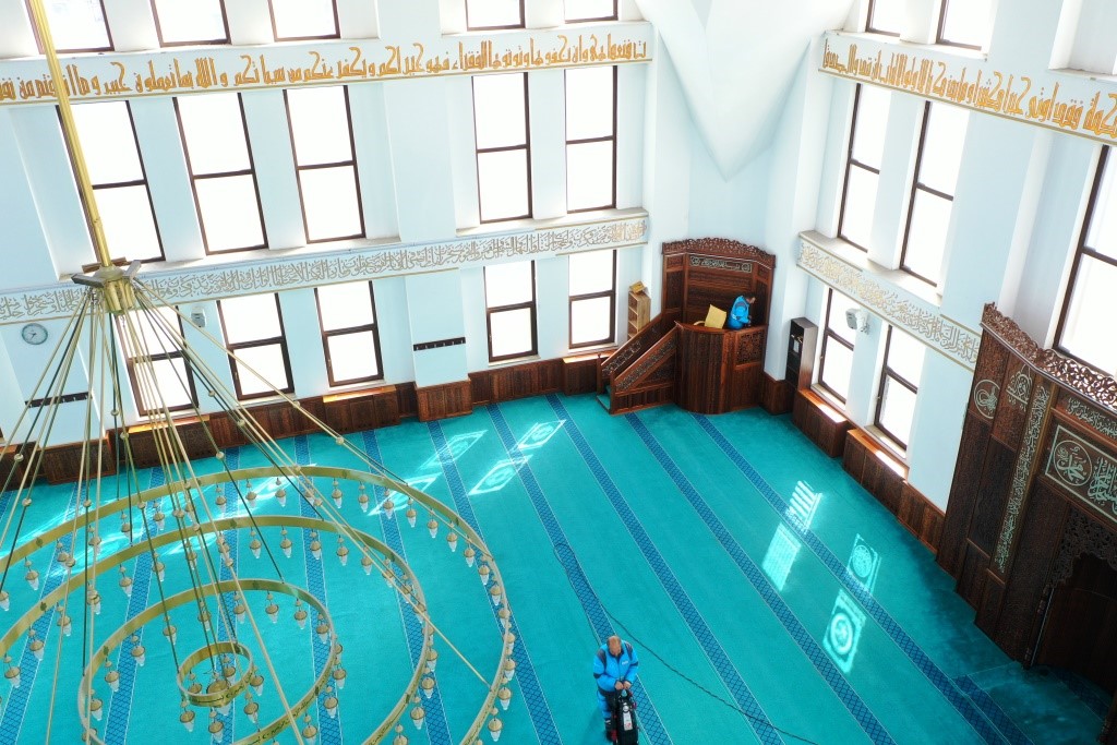 Kocasinan’da camilerde temizlik seferberliği