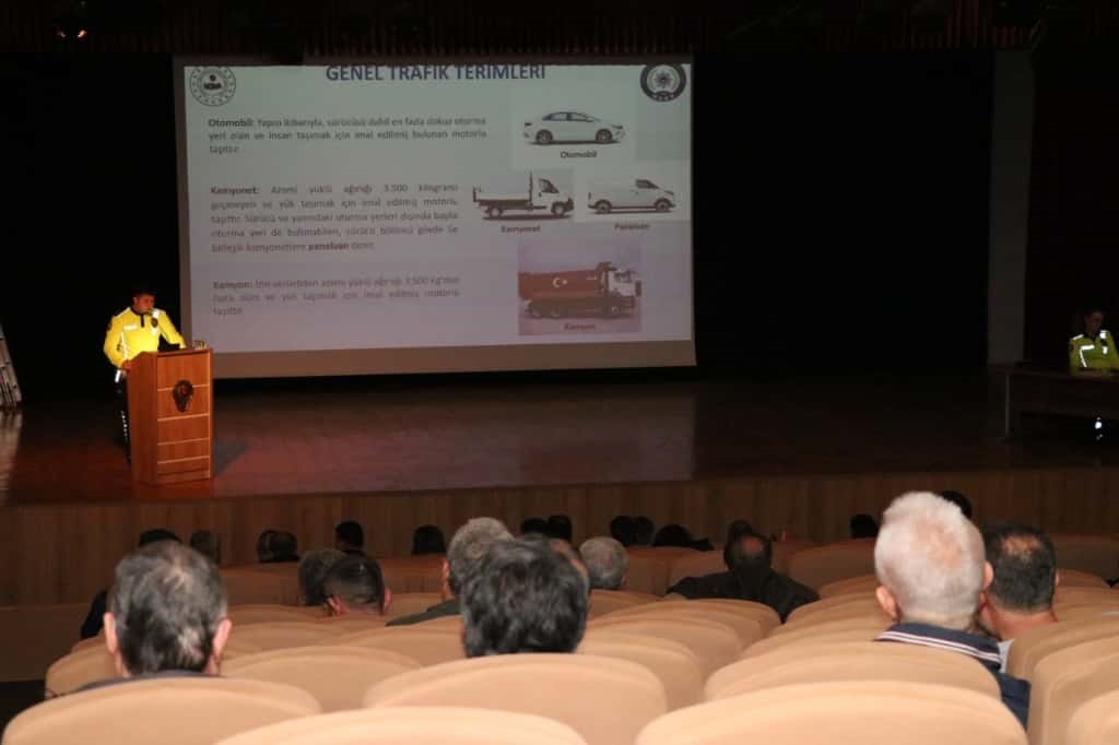 Eskişehir’de fahri trafik müfettişleri ile toplantı yapıldı