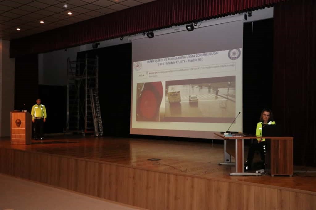 Eskişehir’de fahri trafik müfettişleri ile toplantı yapıldı
