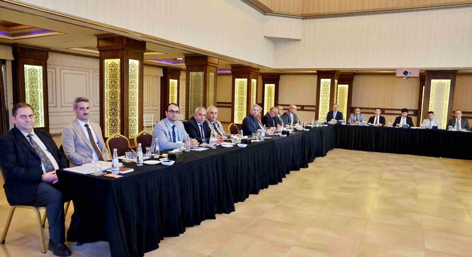 Mersin’de İlçe Milli Eğitim Müdürleri Kurulu Toplantısı yapıldı
