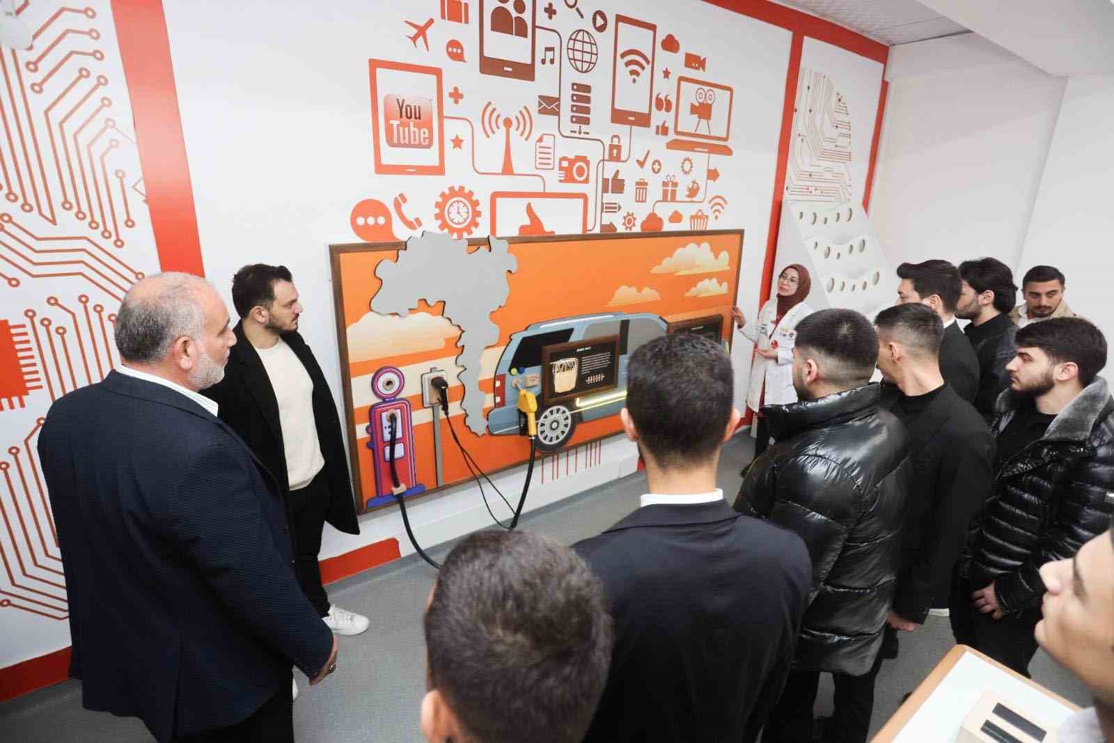 Başkan Sandıkçı: &quot;Geleceğin teknoloji yıldızlarını Canik’te yetiştiriyoruz&quot;