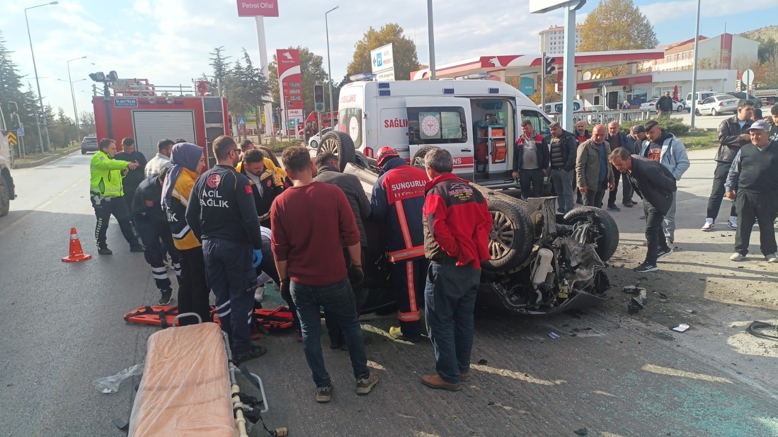 Çorum’da takla atan otomobilim sürücüsü yaralandı