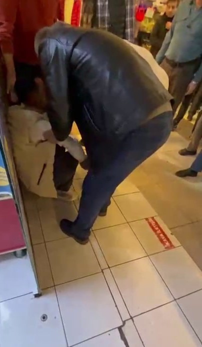 Şüpheliyi kırık fayans durdurdu