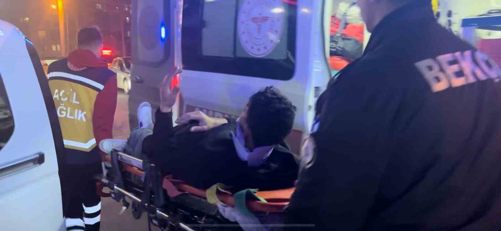 Kaçan sürücü polis aracına çarptı: 2 yaralı