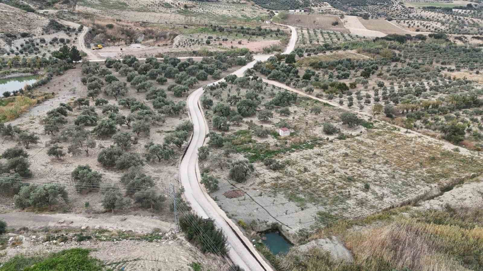 Hatay Büyükşehir Belediyesi, Arsuz’da 6 kilometrelik yolu yeniledi