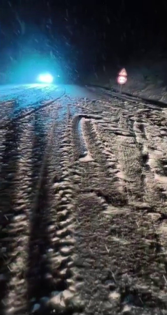 Sivas&rsquo;ın y&uuml;ksek kesimlerinde kar yağışı etkili oldu
