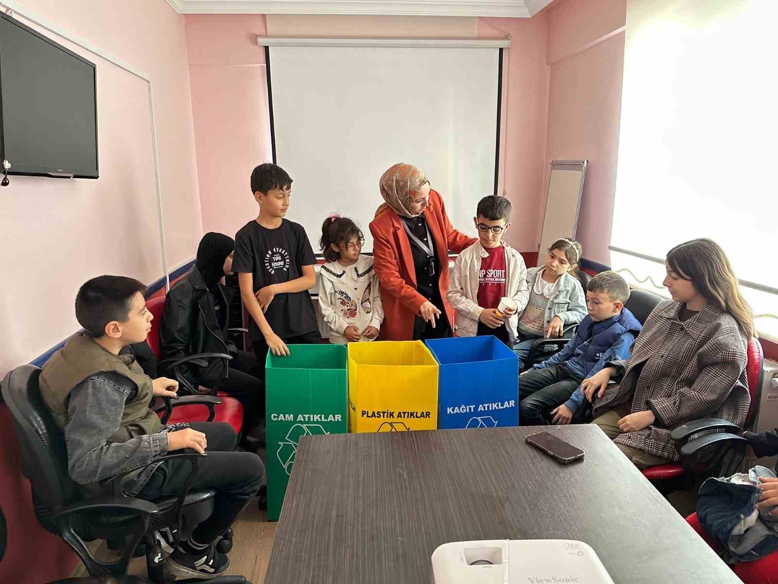 K&uuml;tahya Belediyesi&rsquo;nden &ouml;zel &ouml;ğrencilere sıfır atık eğitimi
