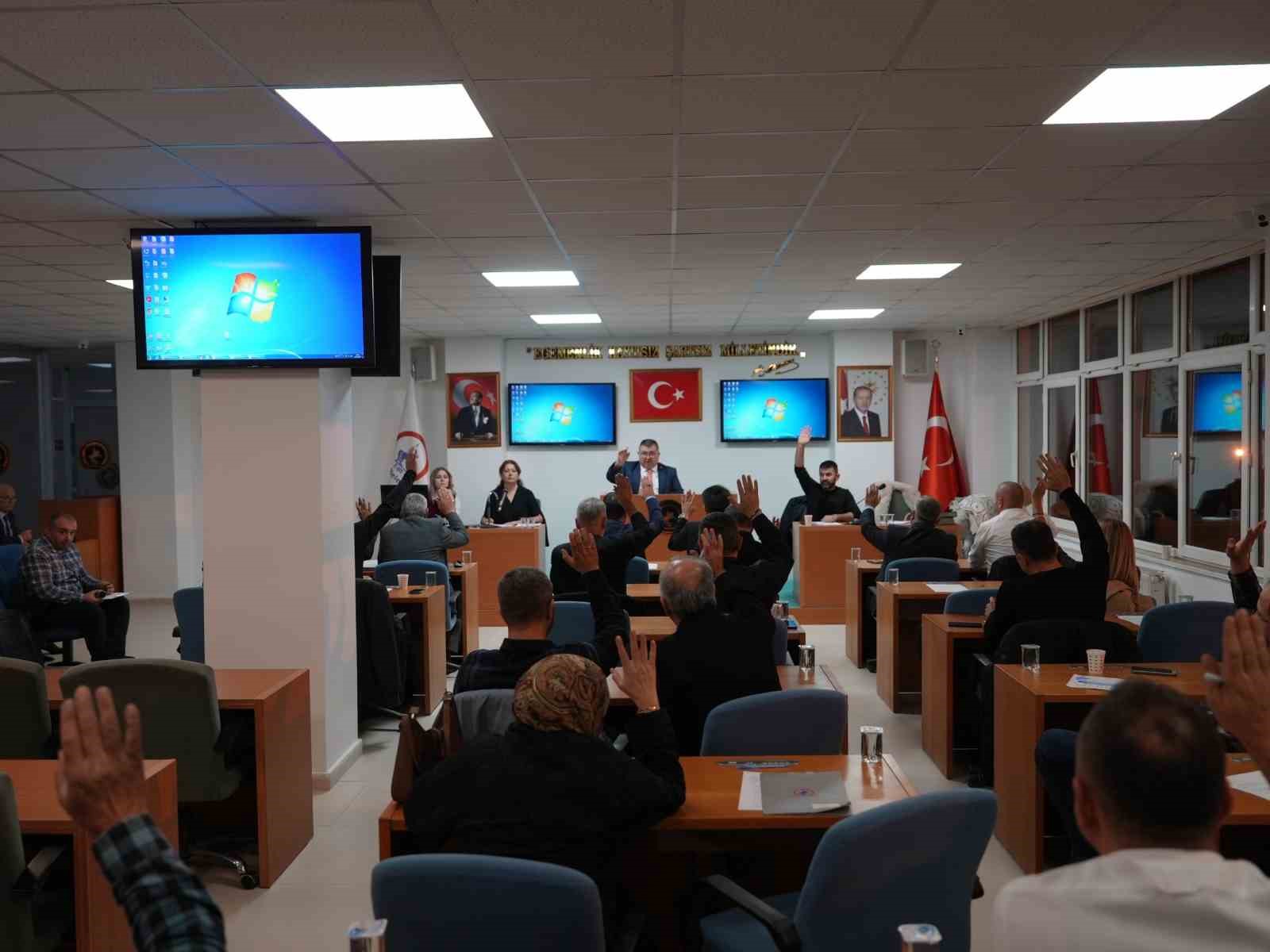 Düzce Belediyesi’nin bütçesi 5 Milyar 385 Milyon 400 TL olarak onaylandı