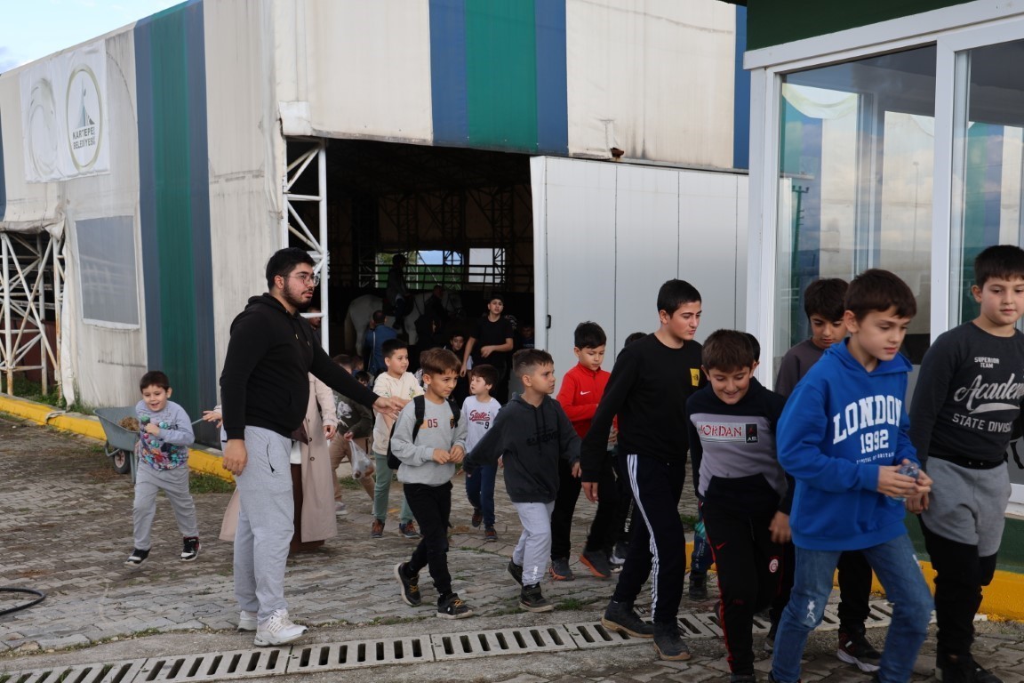 Minik biniciler tatilin keyfini böyle çıkardı