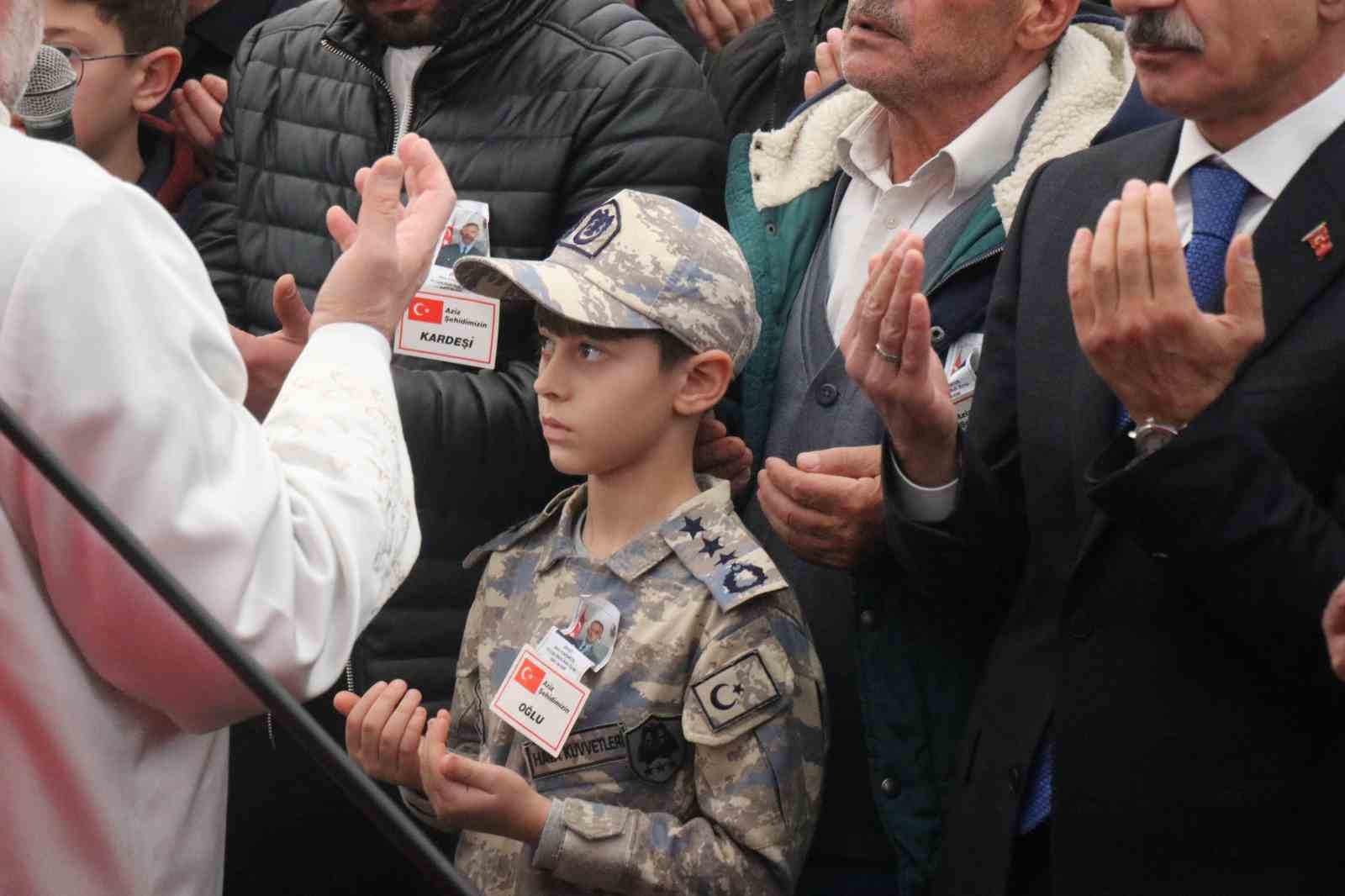 Sakaryalı şehit son yolculuğuna uğurlandı