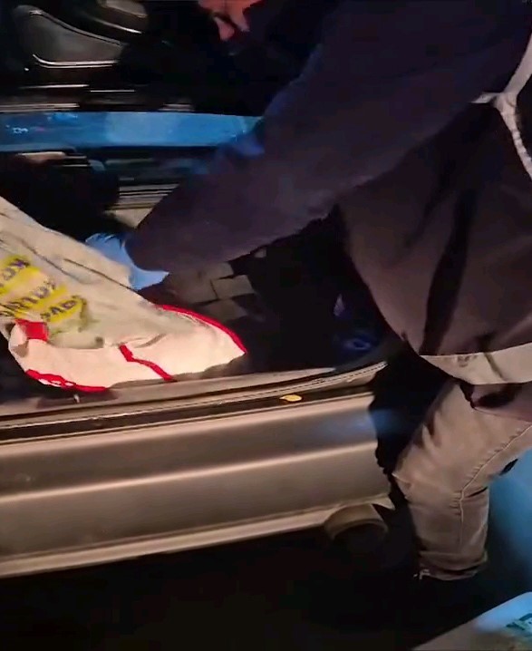 Edirne&rsquo;de 500 adet ka&ccedil;ak elektronik sigara ele ge&ccedil;irildi
