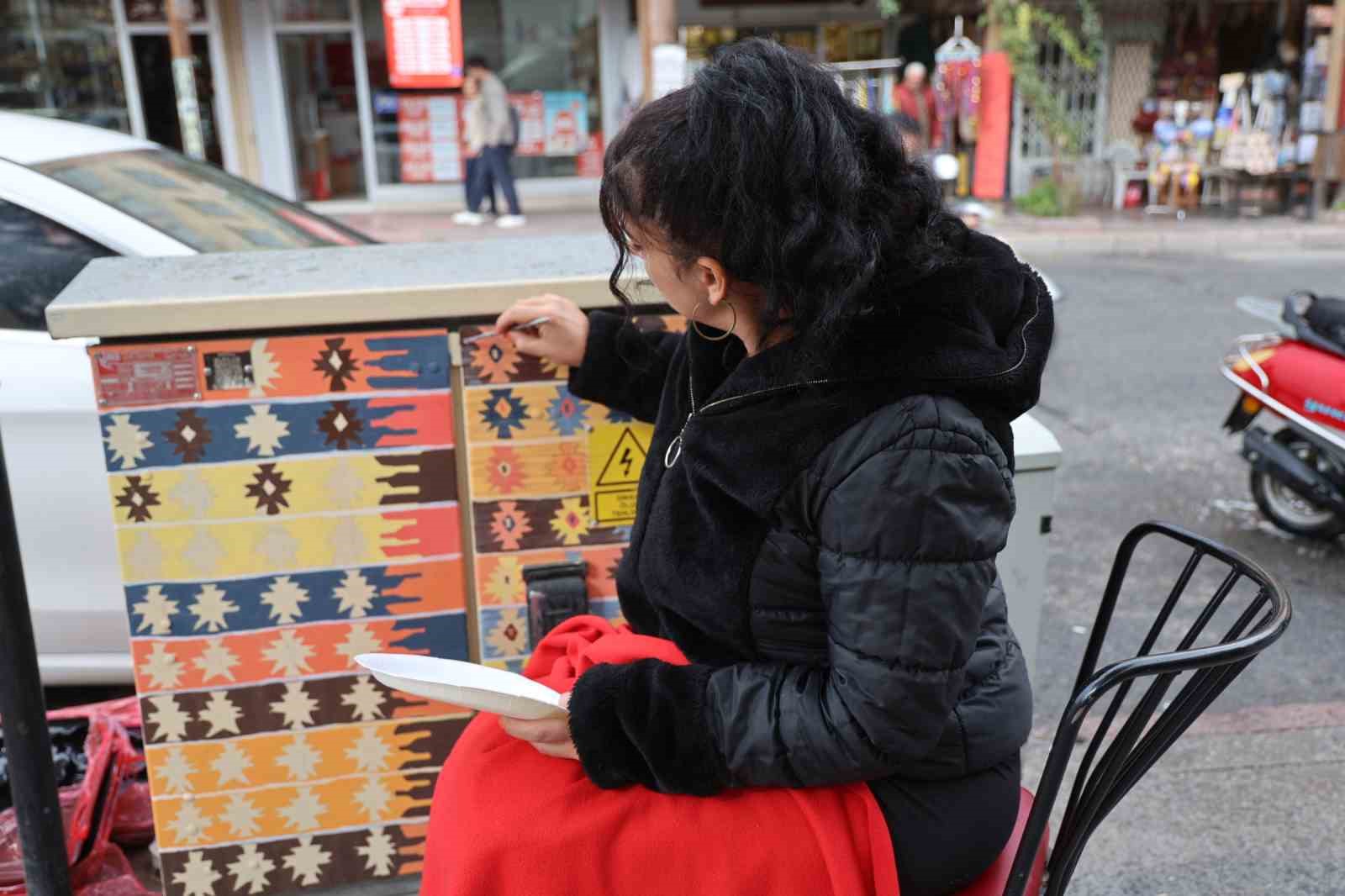 Kapadokya’nın elektrik panoları sanatla renklendi