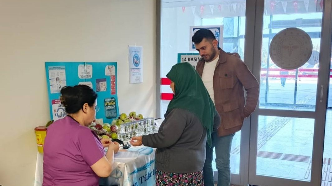 Çine’de diyabet farkındalığı için kan şekeri ölçüldü
