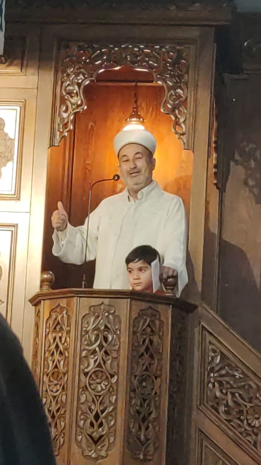 İmam hatipten &ouml;rnek davranış
