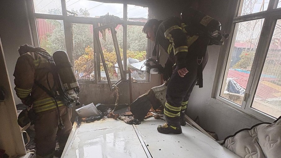 Hatay’da ev yangını: 1 kişi dumandan etkilendi