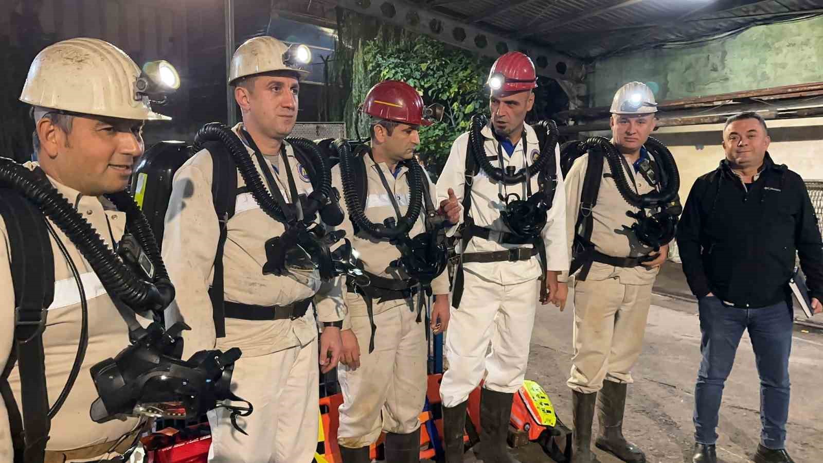 Maden işçileri yangın tatbikatı yaptı