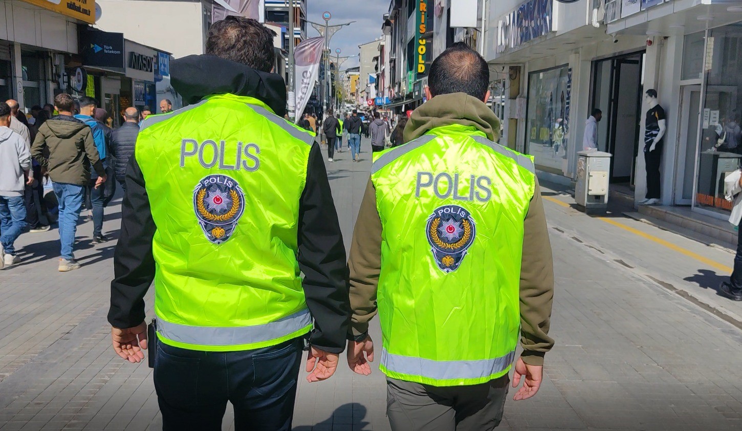 Ağrı’da çıkan kavga polis müdahalesiyle kontrol altına alındı