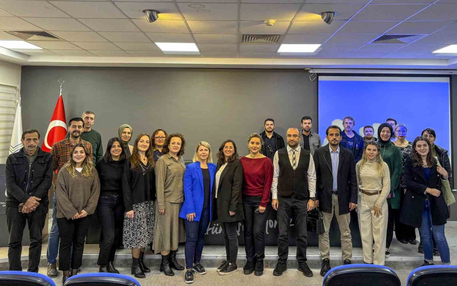 SUB&Uuml; personeline &ccedil;evre y&ouml;netimi eğitimi
