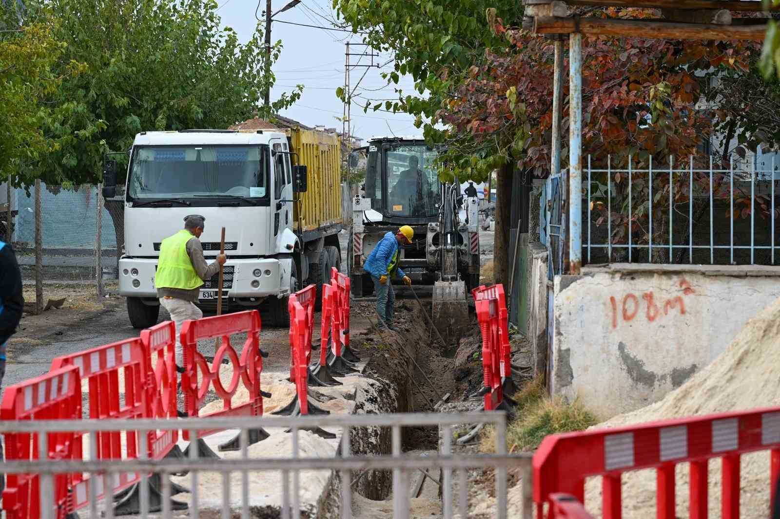 Malatya B&uuml;y&uuml;kşehir Belediyesi altyapı &ccedil;alışmalarına aralıksız devam ediyor
