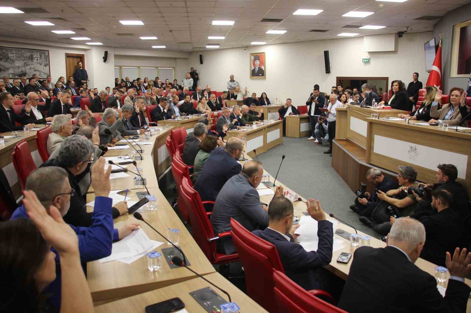 Aydın’da su fiyatlarına yüzde 70 indirim önerisi komisyona havale edildi
