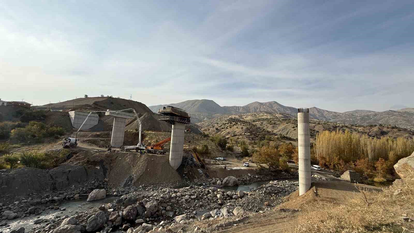 Diyarbakır’da 4 kişinin öldüğü viyadük kazasında 3 tutuklama