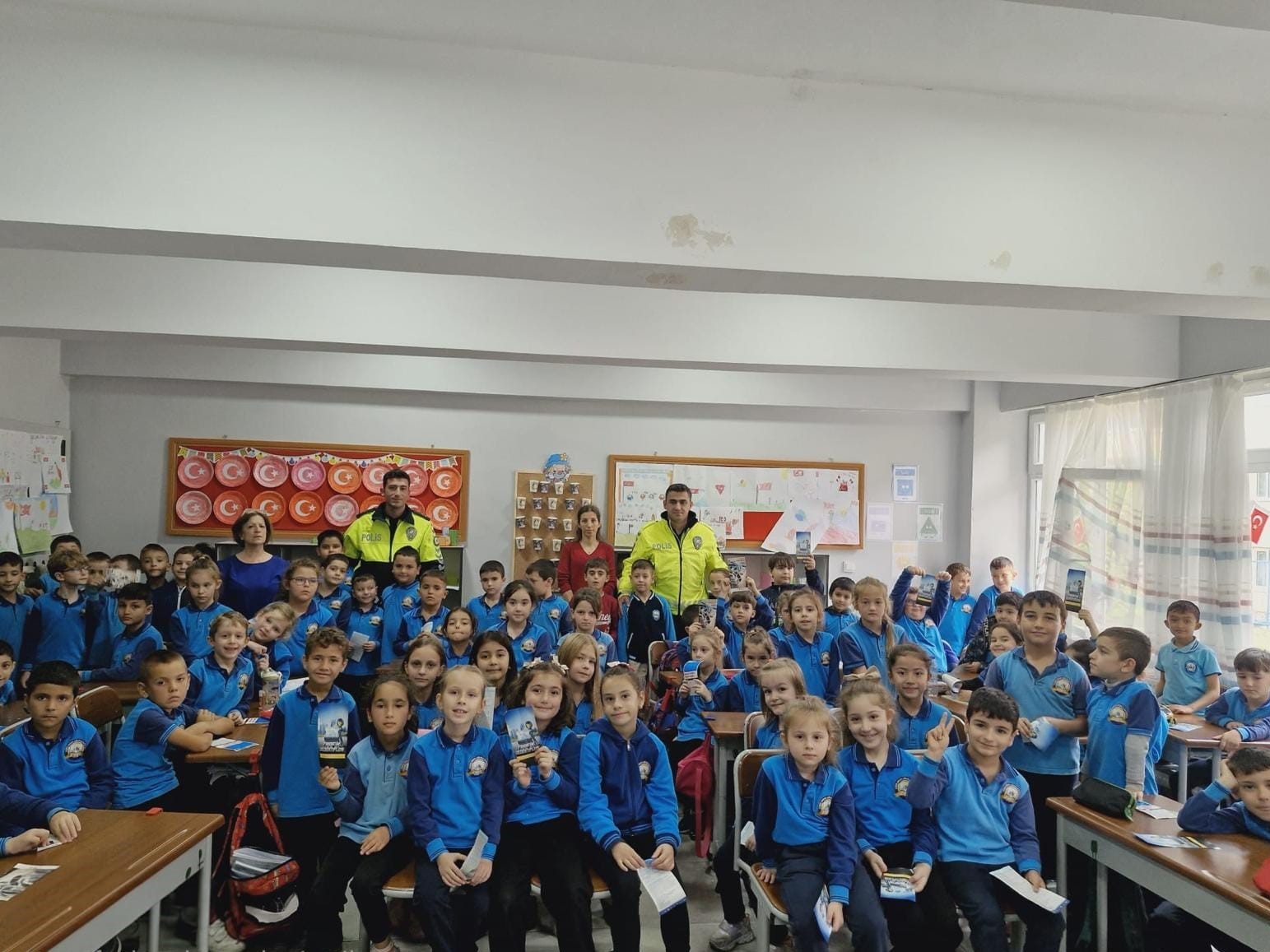 İlkokul öğrencilerine dedektif eğitimi
