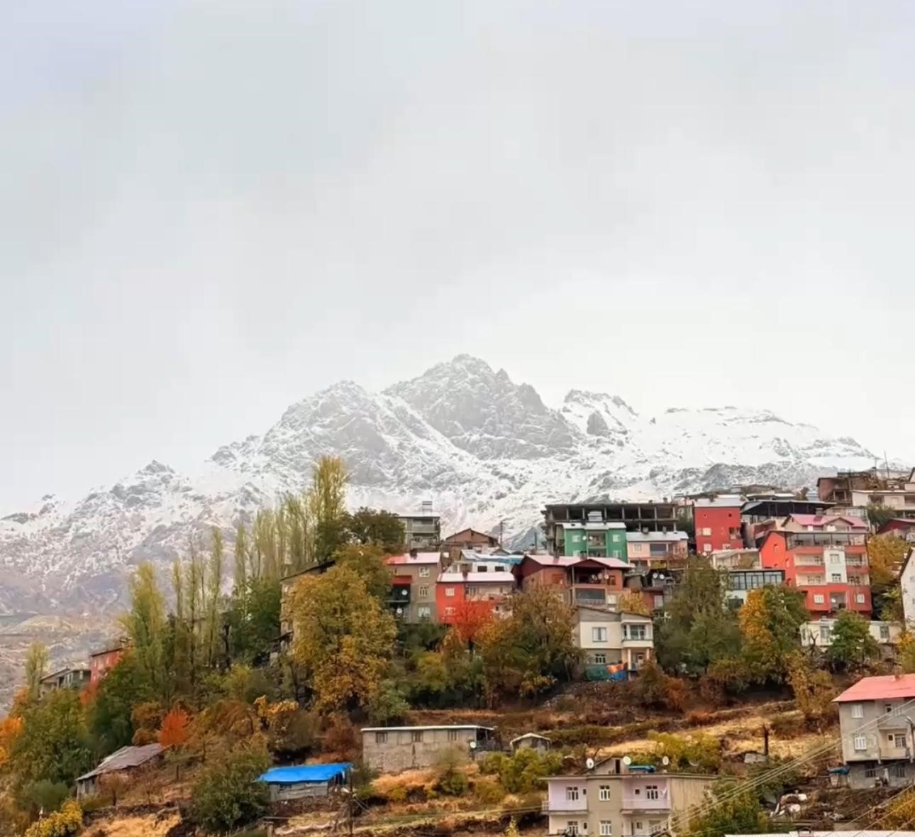 Şırnak’ta kar yağışı: Beytüşşebap beyaza büründü