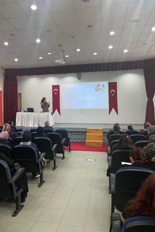 Bilecik&rsquo;te ailelere y&ouml;nelik farkındalık eğitimi verildi

