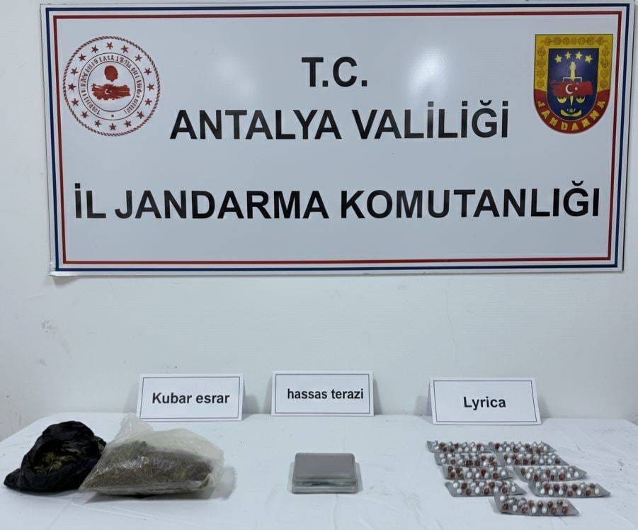 Alanya’da yarım kilo kubar esrar ele geçirildi