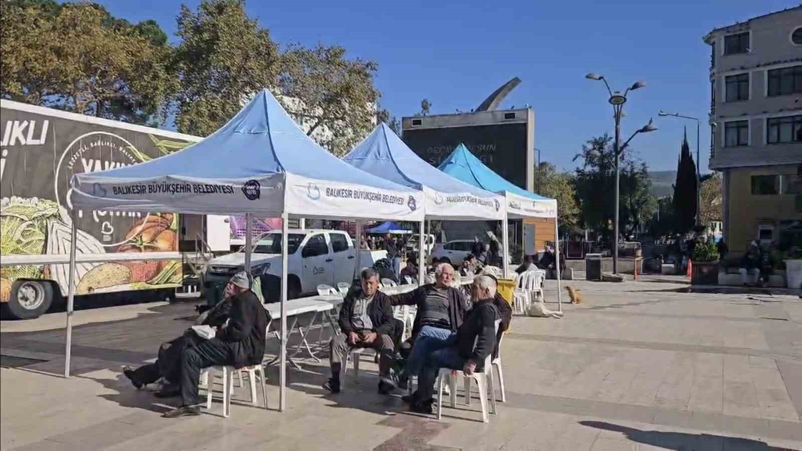 Sındırgı’da peş peşe depremler